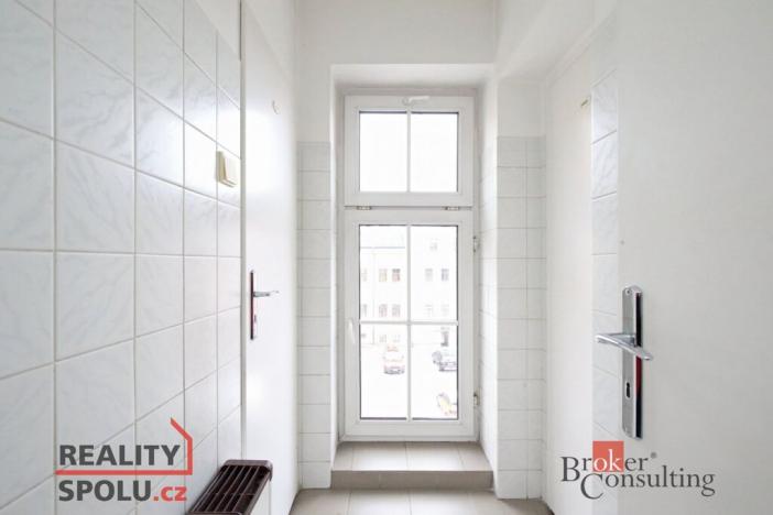 Pronájem kanceláře, Jablonec nad Nisou, Budovatelů, 180 m2