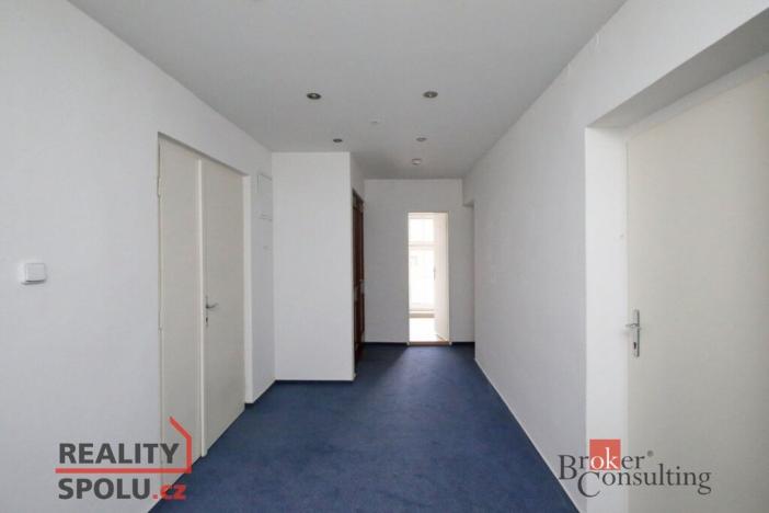 Pronájem kanceláře, Jablonec nad Nisou, Budovatelů, 180 m2