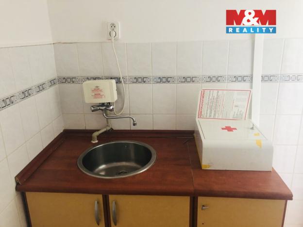 Pronájem kanceláře, Ostrava - Svinov, Sabinova, 144 m2