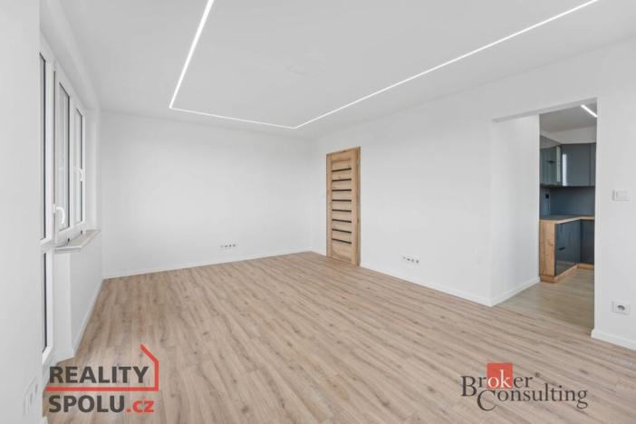 Pronájem bytu 2+kk, Pardubice - Zelené Předměstí, S. K. Neumanna, 53 m2