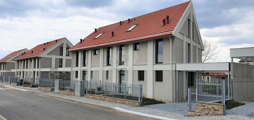 Pronájem bytu 2+kk, Praha - Královice, Ke Tvrzi, 120 m2