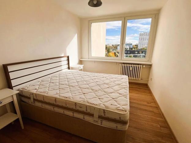 Pronájem bytu 3+1, Praha - Troja, Svídnická, 68 m2