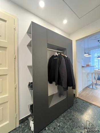 Pronájem bytu 2+kk, Praha, Řehořova, 70 m2