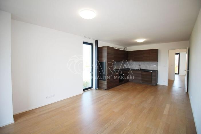 Pronájem bytu 3+kk, Praha - Kbely, Plzákova, 77 m2