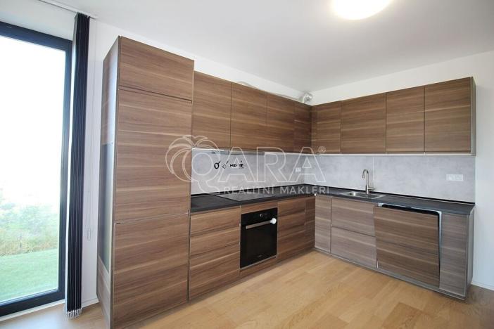 Pronájem bytu 3+kk, Praha - Kbely, Plzákova, 77 m2