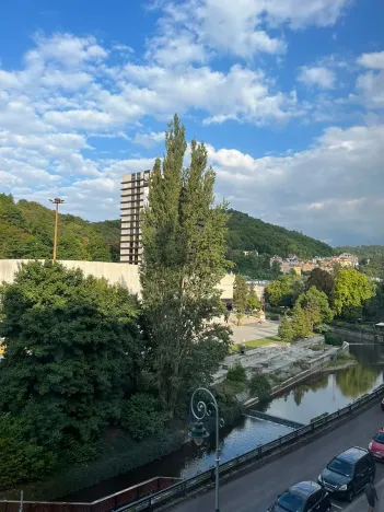 Prodej bytu 2+1, Karlovy Vary, Zahradní, 52 m2
