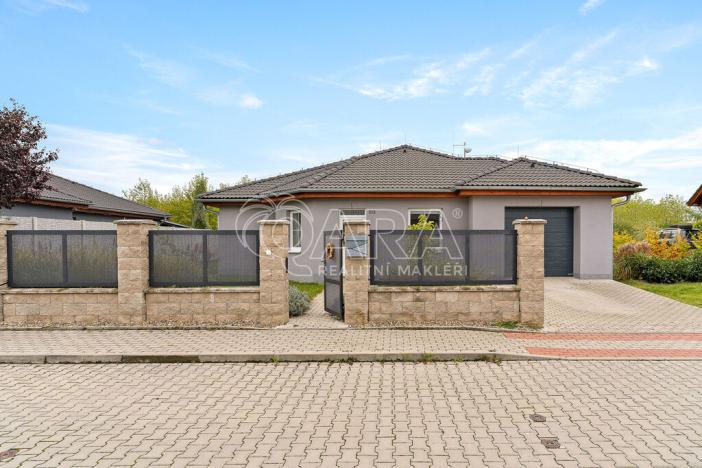 Prodej rodinného domu, Postřižín, Jelení, 169 m2