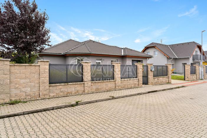 Prodej rodinného domu, Postřižín, Jelení, 169 m2