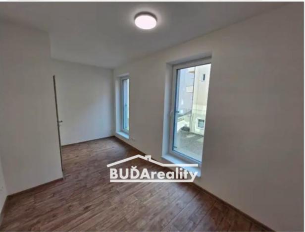 Pronájem bytu 2+kk, Zlín, Lorencova, 40 m2