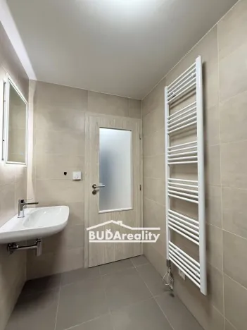 Pronájem bytu 2+kk, Zlín, Lorencova, 40 m2