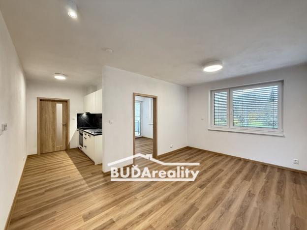 Pronájem bytu 2+kk, Otrokovice, tř. Osvobození, 44 m2