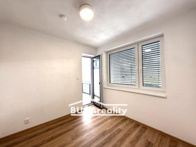 Pronájem bytu 2+kk, Otrokovice, tř. Osvobození, 44 m2