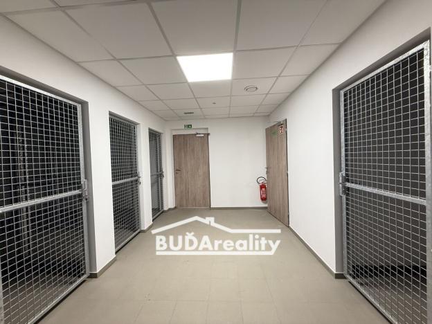 Pronájem bytu 2+kk, Otrokovice, tř. Osvobození, 44 m2