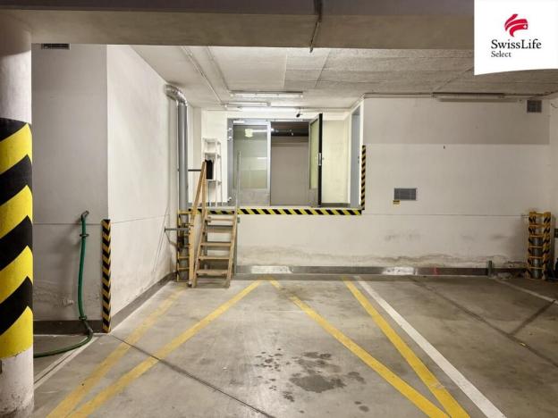 Pronájem skladu, Hradec Králové, třída Edvarda Beneše, 18 m2