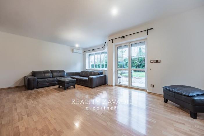 Prodej rodinného domu, Jesenice - Horní Jirčany, U vodojemu, 177 m2