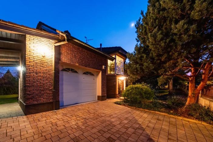 Prodej rodinného domu, Jesenice - Horní Jirčany, U vodojemu, 177 m2