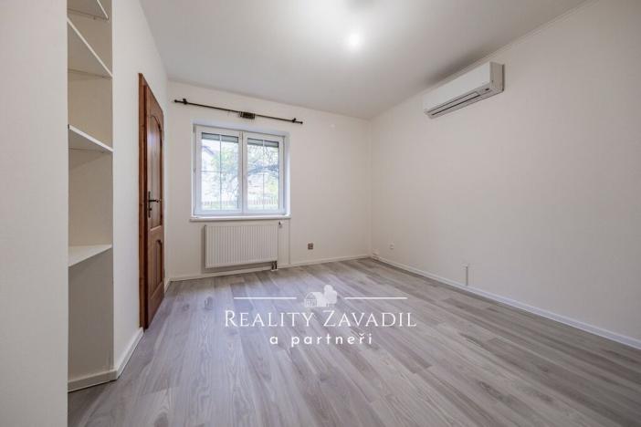 Prodej rodinného domu, Jesenice - Horní Jirčany, U vodojemu, 177 m2