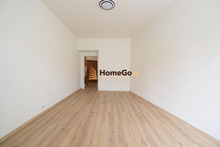 Pronájem bytu 1+kk, Praha - Nusle, Žateckých, 33 m2