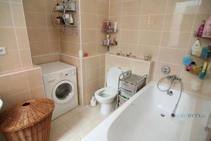 Prodej bytu 2+kk, Praha - Libeň, Drahobejlova, 68 m2