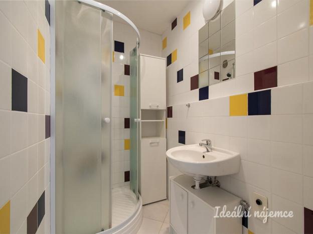 Prodej bytu 2+kk, Praha - Krč, Štúrova, 39 m2