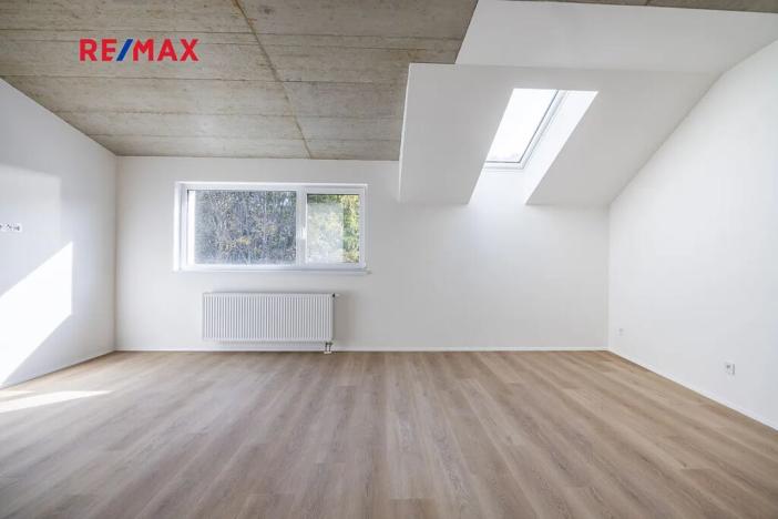 Prodej bytu 3+kk, Praha - Hrdlořezy, Českobrodská, 87 m2