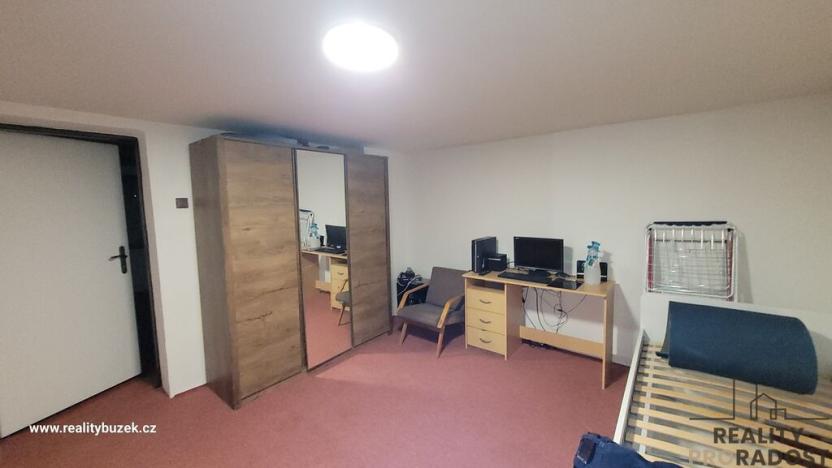 Pronájem rodinného domu, Komárov, 150 m2