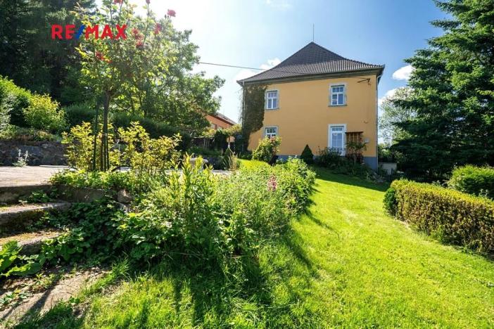 Prodej rodinného domu, Včelákov, 358 m2