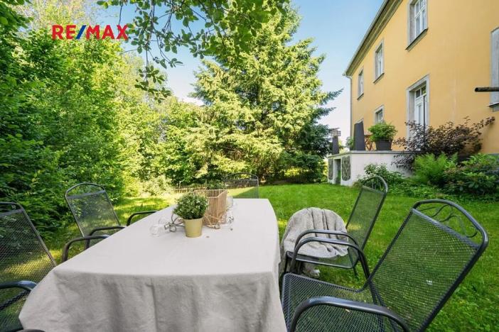 Prodej rodinného domu, Včelákov, 358 m2