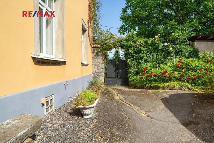 Prodej rodinného domu, Včelákov, 358 m2