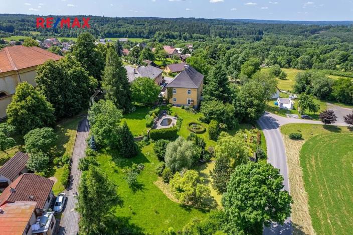 Prodej rodinného domu, Včelákov, 358 m2