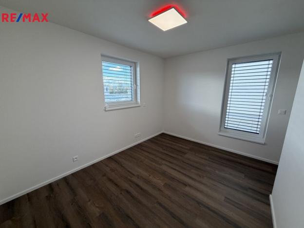 Pronájem rodinného domu, Praha - Hostavice, Vrbenská, 114 m2