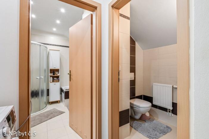 Prodej vícegeneračního domu, Osek, K. H. Borovského, 452 m2