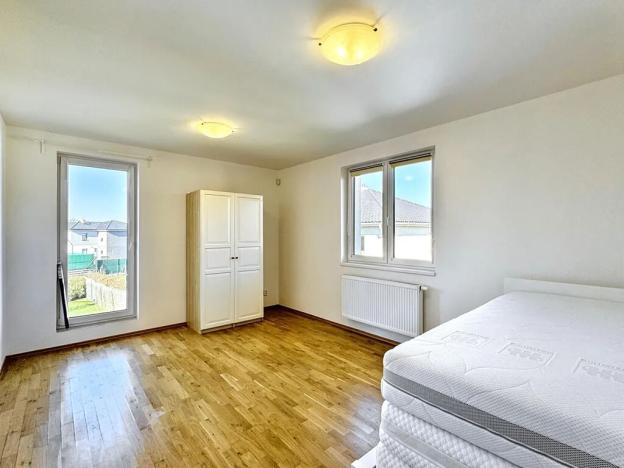 Pronájem rodinného domu, Průhonice, 390 m2