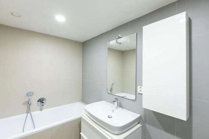 Pronájem bytu 3+kk, Praha - Bubeneč, Sochařská, 75 m2