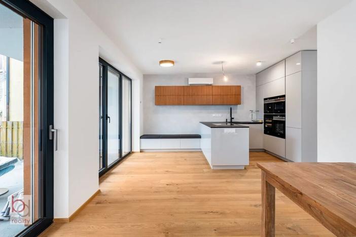 Pronájem bytu 3+kk, České Budějovice, Rudolfovská tř., 72 m2