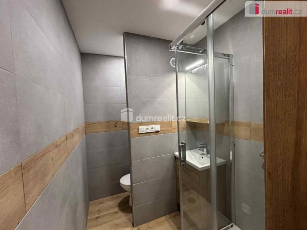 Pronájem bytu 1+1, Otrokovice, Školní, 30 m2