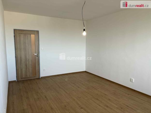 Pronájem bytu 1+1, Otrokovice, Školní, 30 m2
