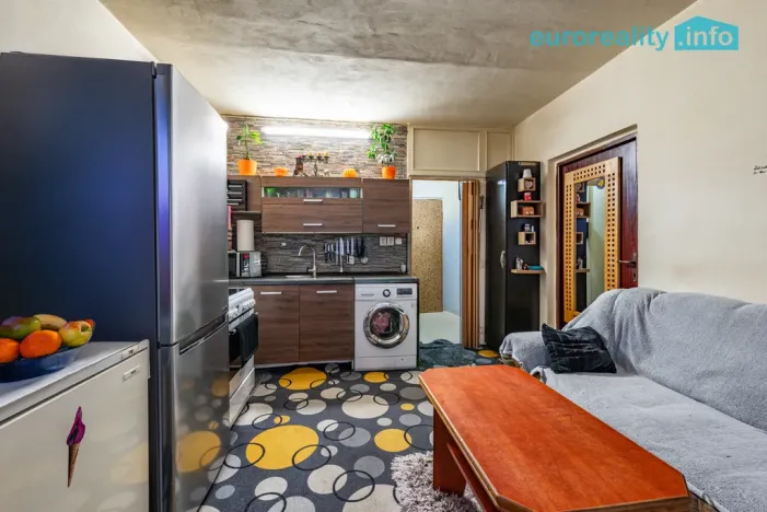 Prodej bytu 1+1, Cheb, Lomená, 35 m2