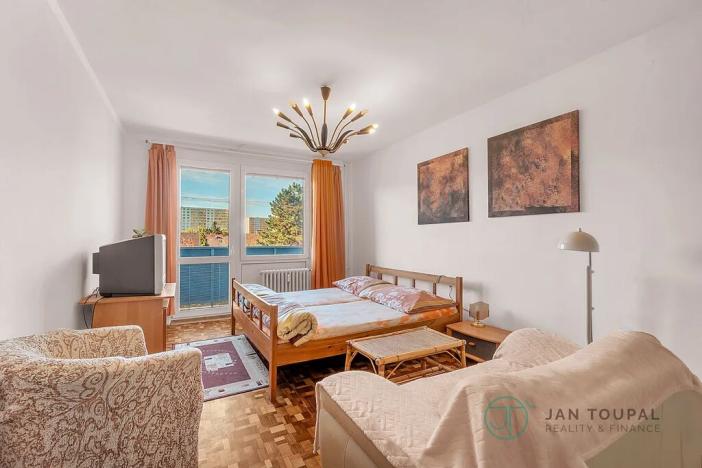 Prodej bytu 1+kk, Hradec Králové, Brožíkova, 35 m2