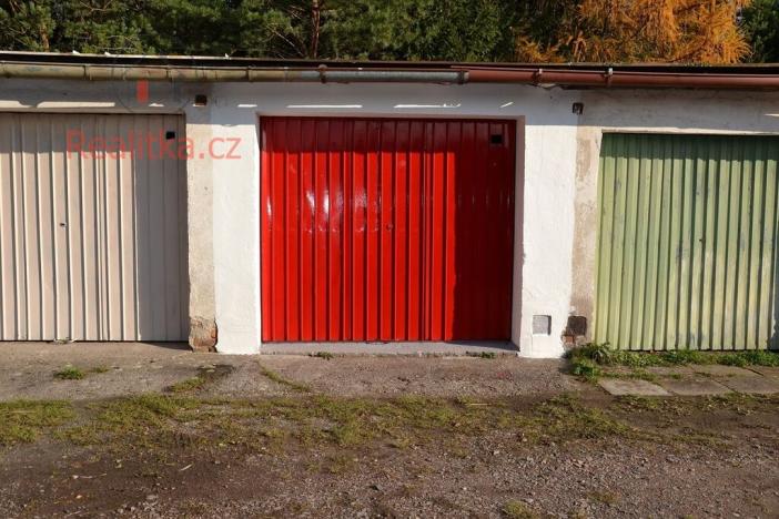 Pronájem garáže, Dvůr Králové nad Labem, Hradecká, 15 m2