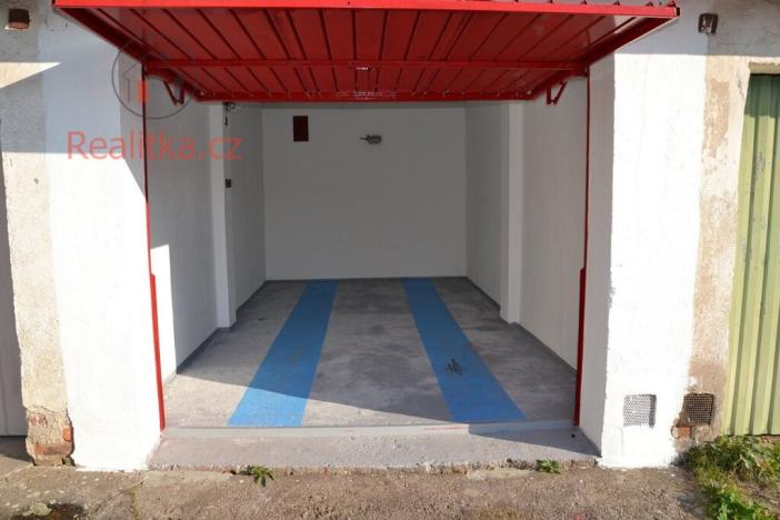 Pronájem garáže, Dvůr Králové nad Labem, Hradecká, 15 m2