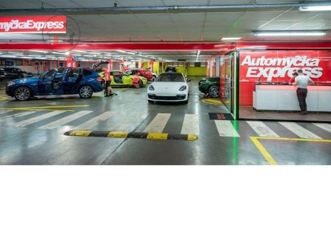 Pronájem obchodního prostoru, Praha, 300 m2