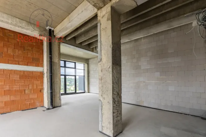 Prodej atypického bytu, Praha - Modřany, Československého exilu, 124 m2