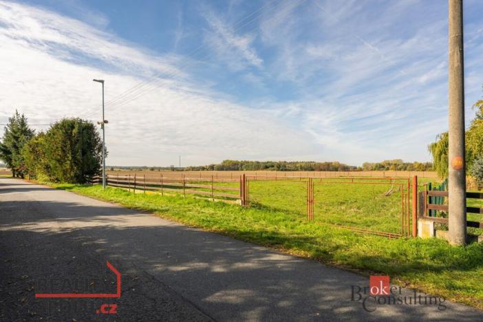 Prodej pozemku pro bydlení, Přelouč - Škudly, 1805 m2