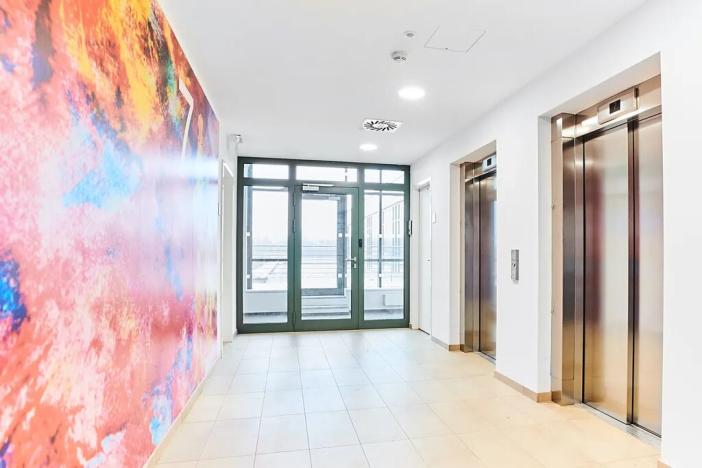 Pronájem kanceláře, Karlovy Vary, Moskevská, 100 m2