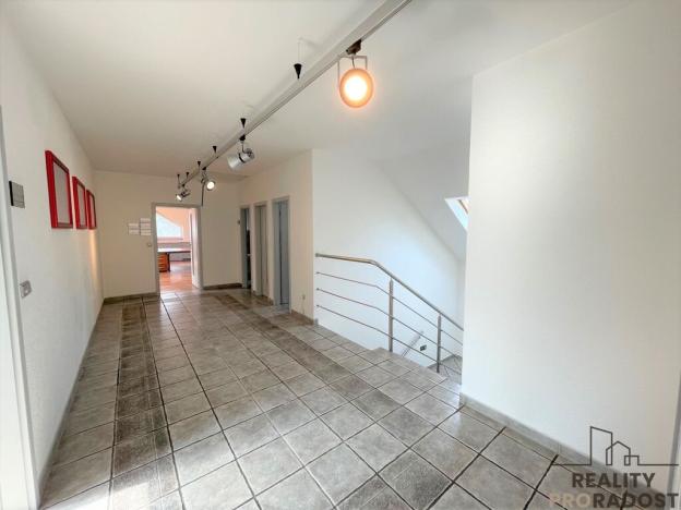 Pronájem kanceláře, Olomouc - Hodolany, 200 m2