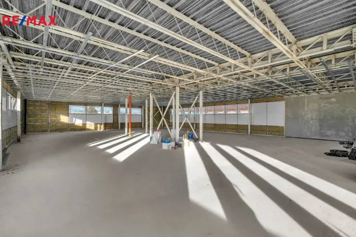 Prodej obchodního prostoru, Hradec Králové - Slezské Předměstí, Bratří Štefanů, 876 m2