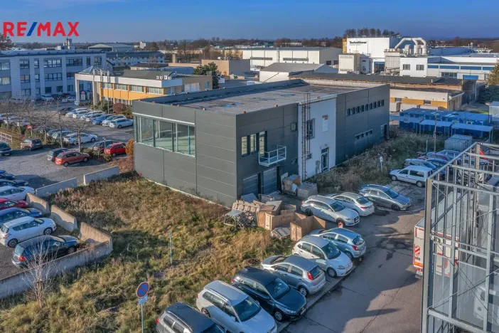 Prodej obchodního prostoru, Hradec Králové - Slezské Předměstí, Bratří Štefanů, 876 m2