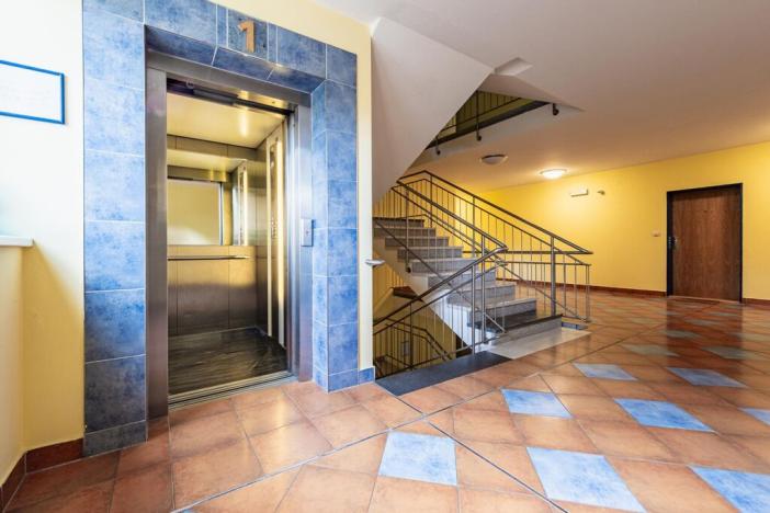 Prodej bytu 1+kk, Praha - Bohnice, Ústavní, 52 m2