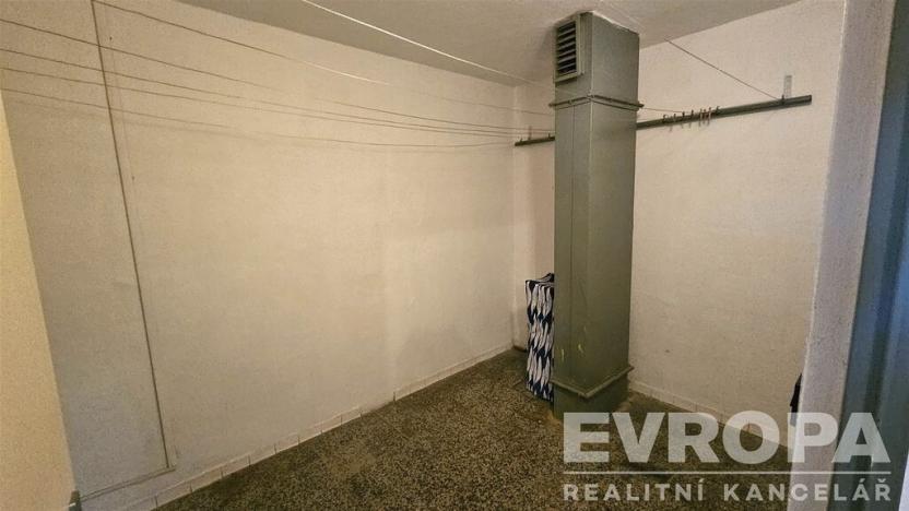 Prodej bytu 3+1, Pardubice - Zelené Předměstí, Karla IV., 76 m2